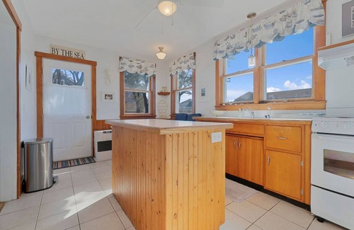 Camp Ellis House | Cozy Camp Ellis Beach House with Ocean and River Views