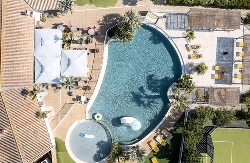 Saint-Clement-des-Baleines House | Unforgettable Stay at Camping Romanée La Plage with Ocean View