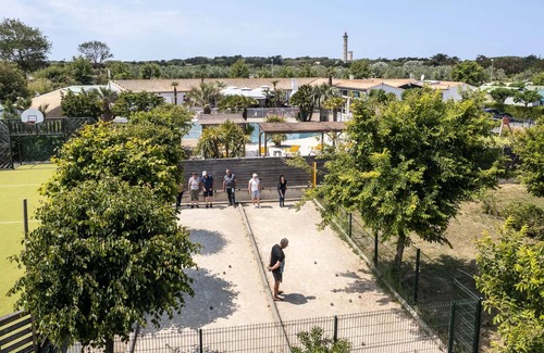 Saint-Clement-des-Baleines House | Relax at Camping Romanée La Plage: Premium Mobile Home Getaway