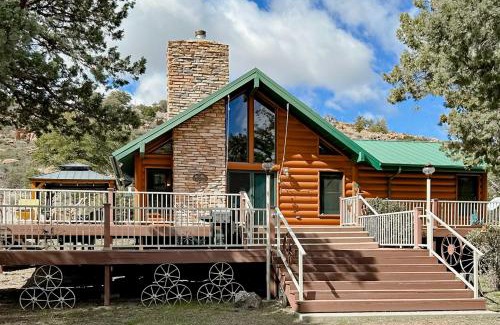 Miami House | Eco-Friendly Retreat at Camp High County - Rated 10/10