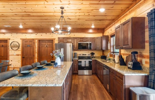 Sevierville House | Camp Jericho - Pool, Theater, Games, Gym, Views