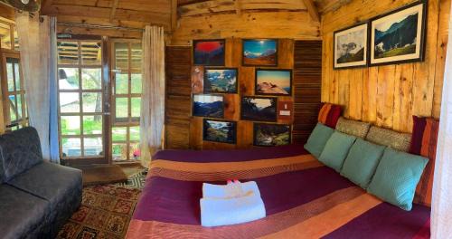 Bir Hotel | Discover Camp Oak View: Family-Friendly Cottages in Bir