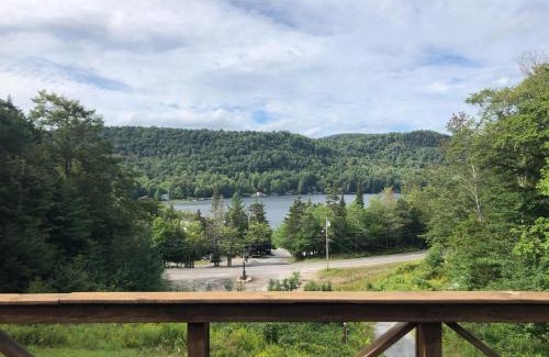 Eagle Bay House | Discover Camp Overlook - Family & Pet-Friendly Retreat