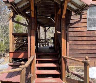 Eagle Bay House | Discover Camp Overlook - Family & Pet-Friendly Retreat