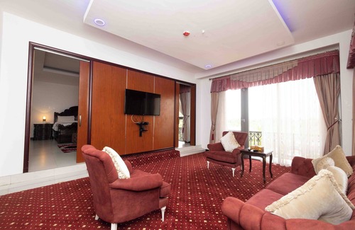 Ada Hotel | Discover Camp Tsatse Resort: Family-Friendly Getaway