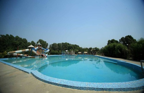 Dabhoi Hotel | Camp Unity
