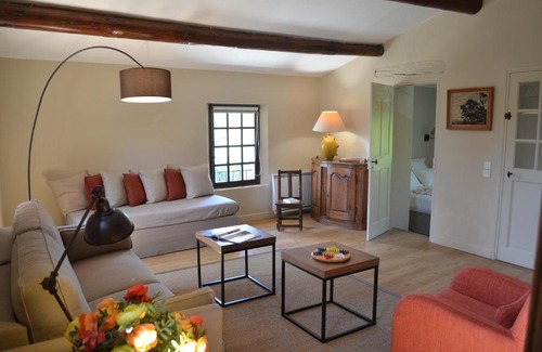 Aix-en-Provence House | Seaside Escape at Campagne Chastel with Oceanfront Views