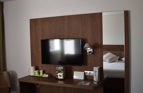 Centre Ville d'Ales Hotel | Exceptional Comfort at Campanile Alès Centre - Cévennes