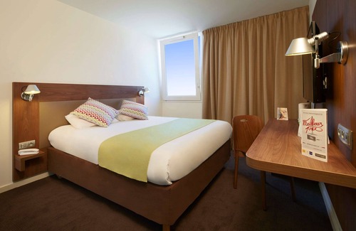 Centre Ville d'Ales Hotel | Exceptional Comfort at Campanile Alès Centre - Cévennes