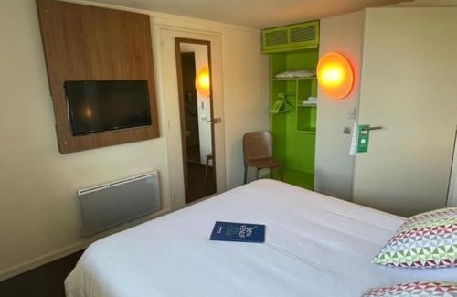 Glisy Hotel | Inviting Campanile Amiens - Glisy: Family and Pet Friendly Stay
