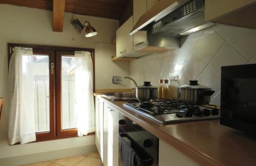 Pieve di Cento Apartment | Eco-Friendly Retreat at Campanile Apartment with Hot Tub