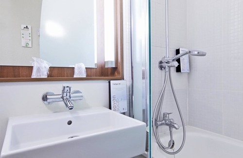 Chanas Hotel | Discover Campanile Chanas: Family-Friendly Comfort Awaits