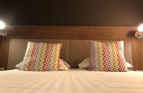 Chartres Hotel | Discover Campanile Chartres Centre Near Gare and Cathedral