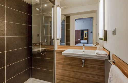 Chartres Hotel | Discover Campanile Chartres Centre Near Gare and Cathedral