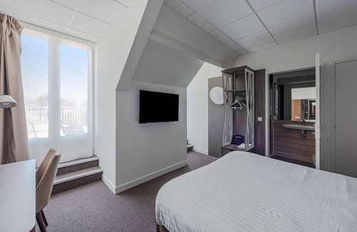 Chartres Hotel | Discover Campanile Chartres Centre Near Gare and Cathedral