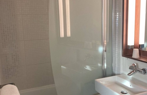 Loon-Plage Hotel | Relaxing Retreat at Campanile Dunkerque Sud - Loon Plage