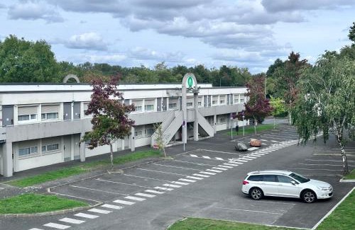 Saint-Sebastien-sur-Loire Hotel | Discover Campanile Nantes with Pet-Friendly Amenities