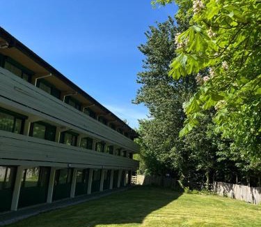Runcorn Hotel | Pet-Friendly Campanile Hotel Runcorn with Breakfast Included