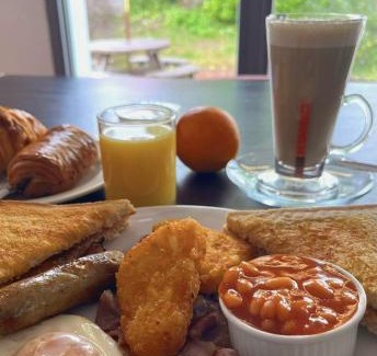 Runcorn Hotel | Pet-Friendly Campanile Hotel Runcorn with Breakfast Included