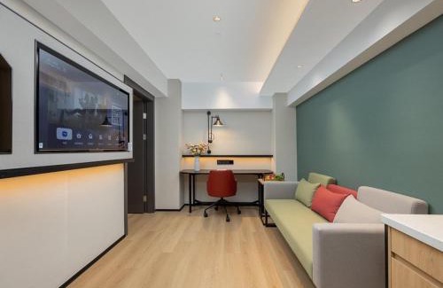 Pudong Hotel | Campanile Hotel Shanghai Dishui Lake Planetarium