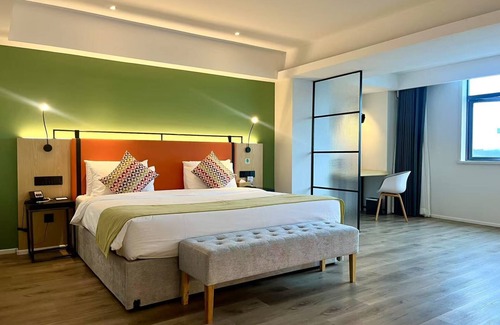 Changjiang County House | Campanile Jingdezhen Mperial Kiln Hotel