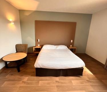 Woippy Hotel | Discover Campanile Metz Nord - Woippy: Family-Friendly Stay
