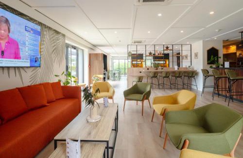 Jouy-aux-Arches Hotel | Pet-Friendly Campanile Metz - Jouy-Aux-Arches Awaits You!
