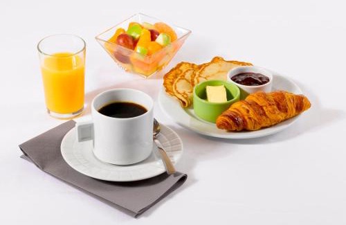 Saint-Victor Hotel | Discover Campanile Montluçon with Family-Friendly Amenities