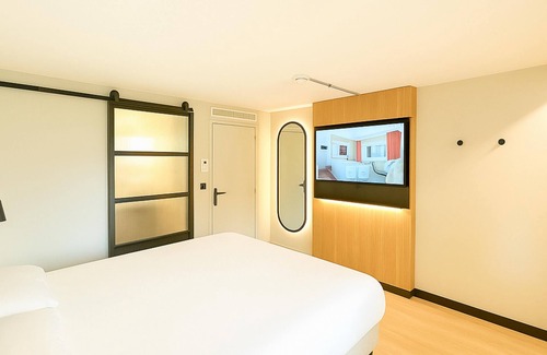 Riom Hotel | Relaxing Retreat at Campanile Clermont Ferrand Nord-Riom