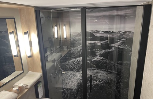 Riom Hotel | Relaxing Retreat at Campanile Clermont Ferrand Nord-Riom