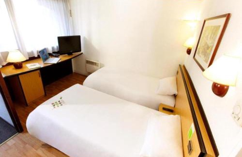 Perpignan Hotel | Pet-Friendly Stay at Campanile Perpignan Sud Hotel