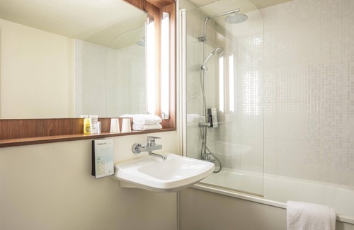 Cleon Hotel | Enjoy Comfort at Campanile Rouen Sud - Cléon Elbeuf