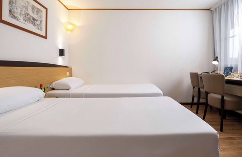 's-Hertogenbosch Hotel | Budget-Friendly Stay at Campanile Hotel 's-Hertogenbosch