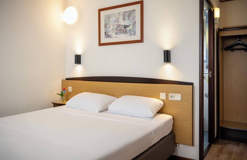 's-Hertogenbosch Hotel | Budget-Friendly Stay at Campanile Hotel 's-Hertogenbosch
