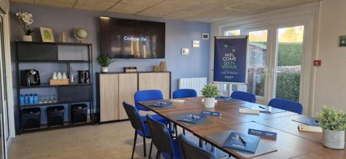 Saint-Quentin Hotel | Pet-Friendly Campanile Saint Quentin with Breakfast Included