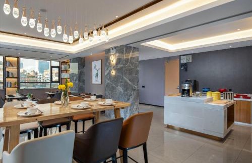 Longhua District Hotel | Discover Campanile Shenzhen Guanlan Golf with Family-Friendly Dining