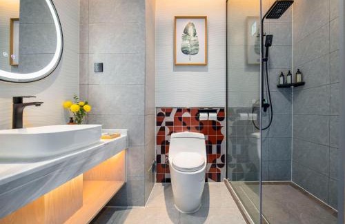 Longhua District Hotel | Discover Campanile Shenzhen Guanlan Golf with Family-Friendly Dining