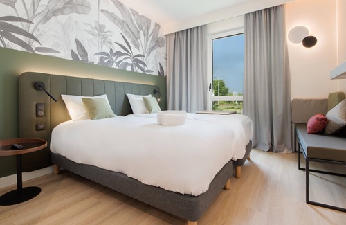 Porte Des Alpes - Mi Plaine - Manissieux Hotel | Discover Campanile Smart Lyon Est - Eurexpo Bron with Spa