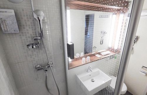 Chambray-les-Tours Hotel | Pet-Friendly Retreat at Campanile Tours Sud - Chambray-Les-Tours