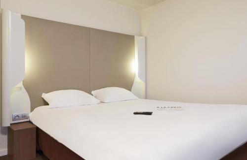 Bucheres Hotel | Pet-Friendly Campanile Troyes Sud - Comfortable Stay Awaits