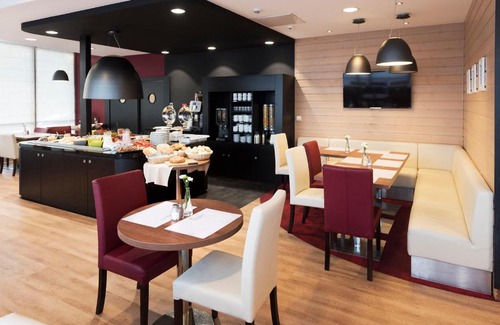 Wroclaw City Center Hotel | Pet-Friendly Stay at Campanile Wroclaw - Stare Miasto