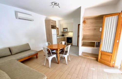 Es Calo Villa | Oceanfront Campanitx Villas: Guest Rated 8.8/10 in Formentera