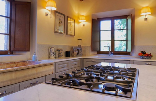 Castelnuovo Berardenga Villa | Experience Camparone: Exclusive Chianti Villa with Pool