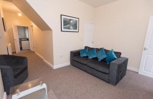 North Wheatley House | Guest Rated 8.5/10 at Campbell House - Family Friendly Stay