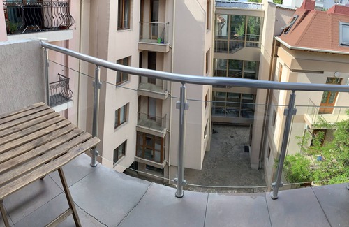 Sofia City Center Apartment | Discover Campbell's Central Apartment - Rated 10/10 Stay