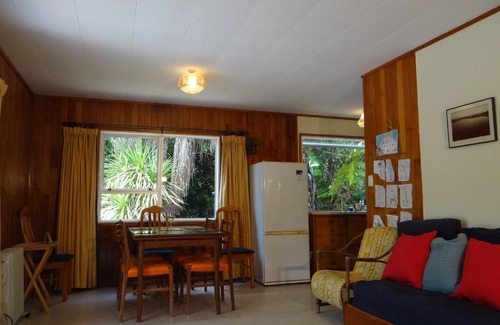 Tawharanui House | Ocean View Family Retreat at Campbells Beach Hideaway
