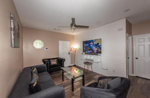 Southwestern House | Family-Friendly Retreat at Campbellton D - Guest Rated 7/10