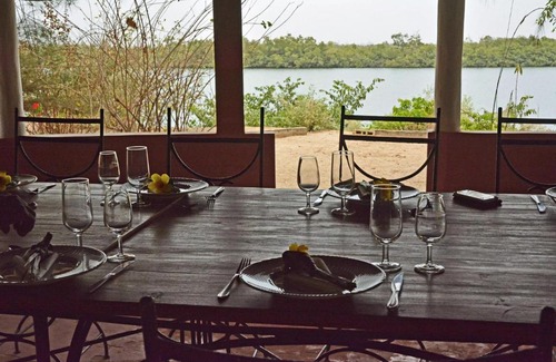 Diakene Ouolof Hotel | Ocean View Retreat at Campement île d'Egueye