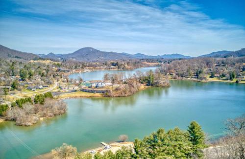 Waynesville House | Comfortable Campground Cabin with Pool & Pet-Friendly Perks