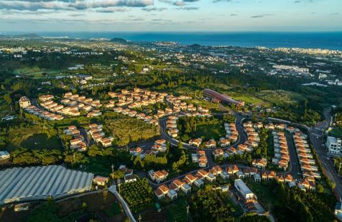 Nohyeong-dong Resort | Discover Camphortree Hotel and Resort: Family-Friendly Retreat